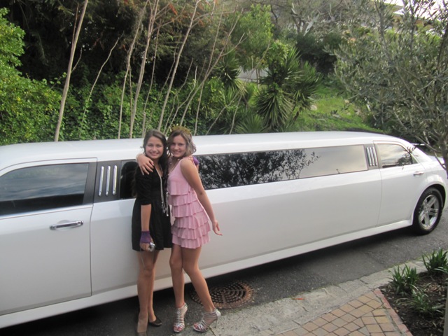 teen-parties-limo-hire